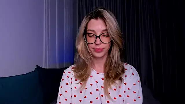 Checkout girls naked models with similar nickname. Cute sexy Free Models.