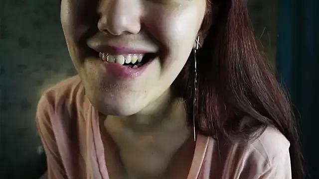 MysticGloww from StripChat is Freechat