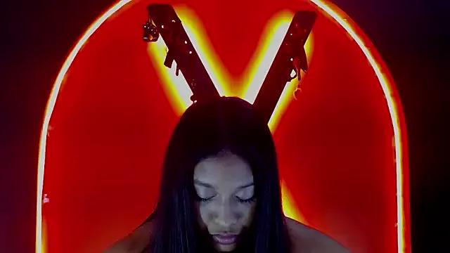 nani_biglips from StripChat is Freechat