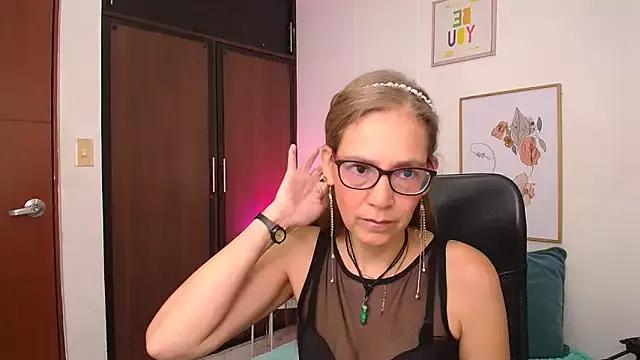 NanitaFun from StripChat