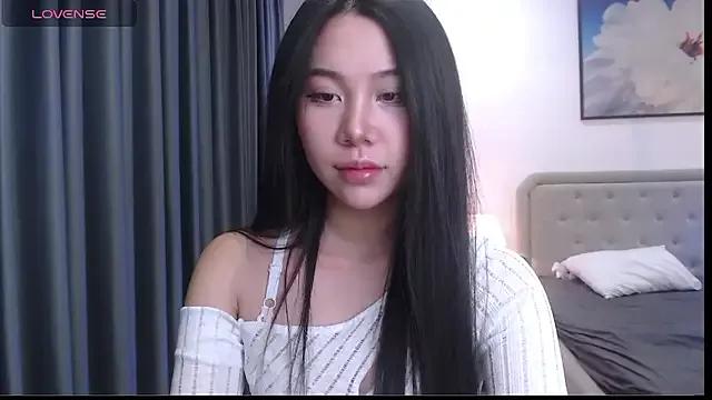 NanniYun from StripChat