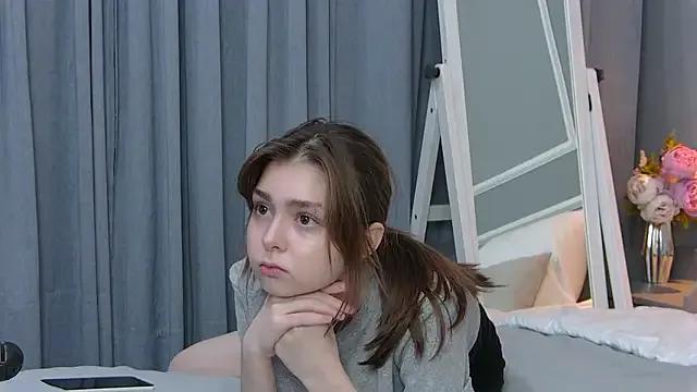 NatalieCroft from StripChat is Freechat