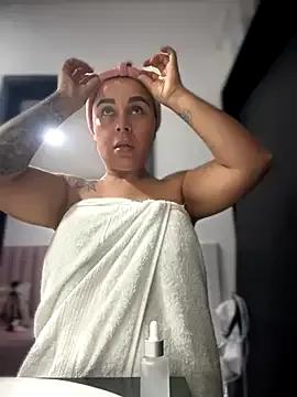 Natural_BIGASS_Nina from StripChat is Freechat