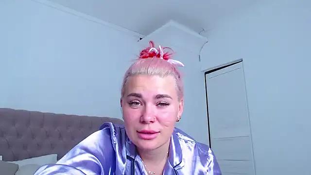 Naughty_kittyy1 from StripChat is Freechat