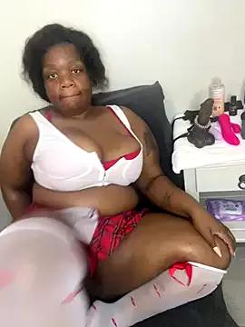 naughtyeve13 from StripChat