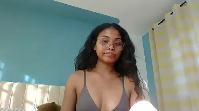 naya86 from StripChat