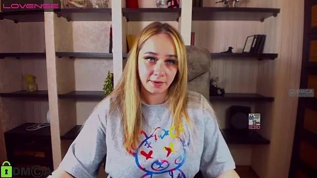 Nennilovely from StripChat