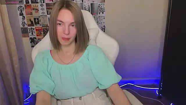 NessaDiazz from StripChat