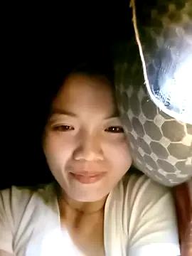 ngan-cute from StripChat is Freechat