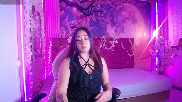 NiaCherry from StripChat is Freechat