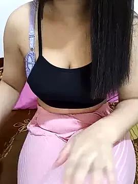 Nice-Noura from StripChat is Freechat