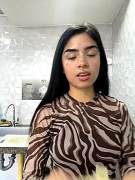 nicky_and_isabella from StripChat is Freechat