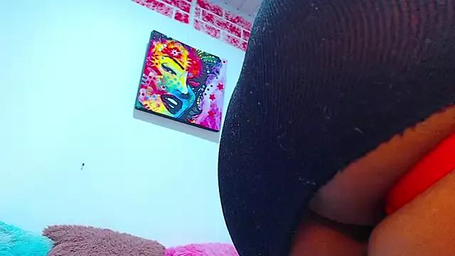 nickybanks_2 from StripChat is Freechat