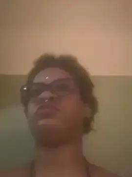 nickytheehawtie from StripChat is Freechat