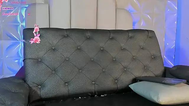nicole_cooper__ from StripChat is Freechat