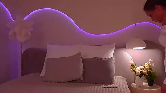 Nicole_Space from StripChat is Freechat