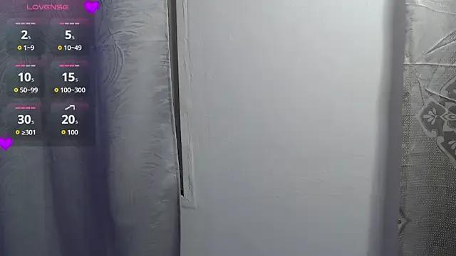 NicoleLerman from StripChat is Freechat