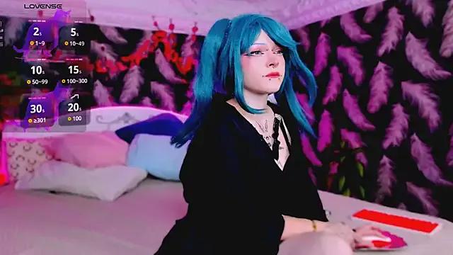 NicoleMoorr from StripChat is Freechat