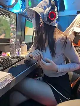 nideanbaby from StripChat is Freechat