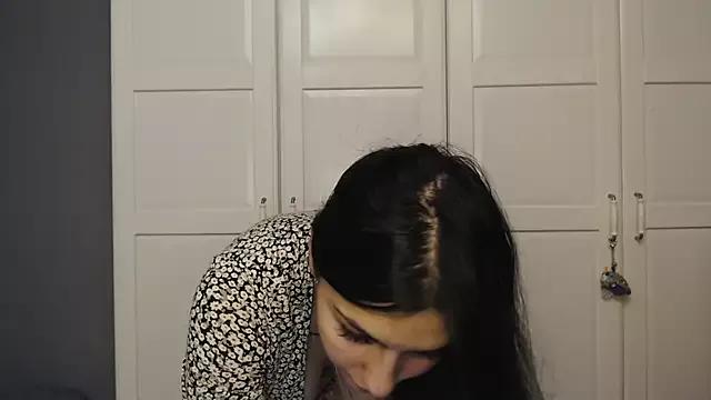 Niki_anlove from StripChat