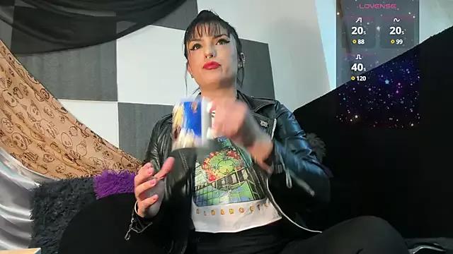 nina__williams from StripChat is Freechat