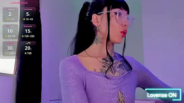 NinaVall from StripChat