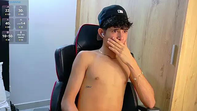 Noah-Garcia from StripChat is Freechat