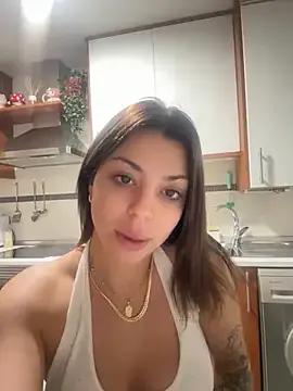 Noeliagglow from StripChat is Freechat