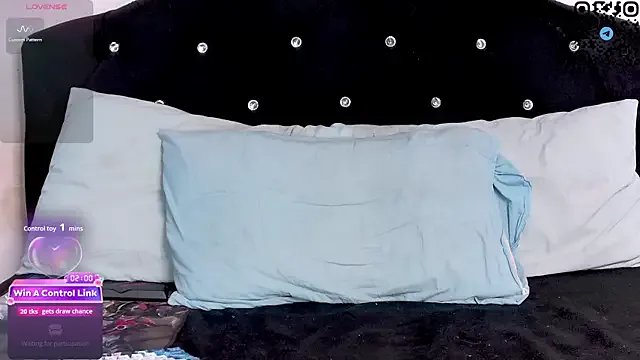 Noninha_ on StripChat 