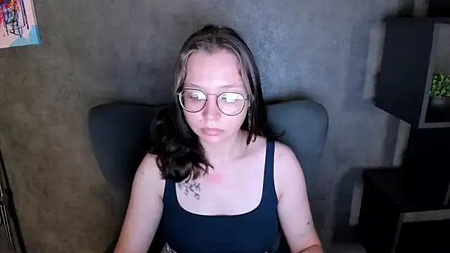 Noora_Moore from StripChat is Freechat