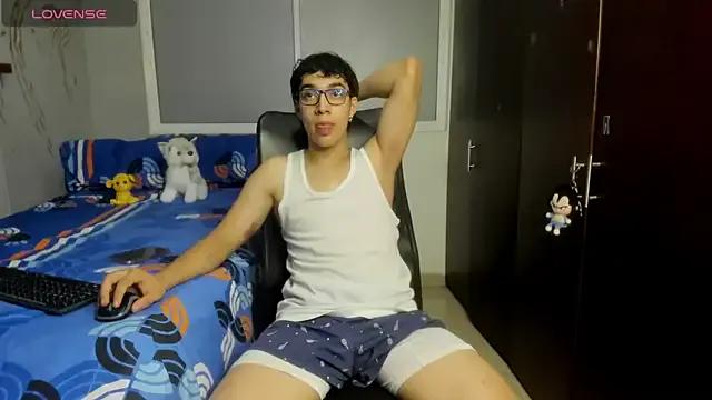 Noxx_starkK from StripChat is Freechat