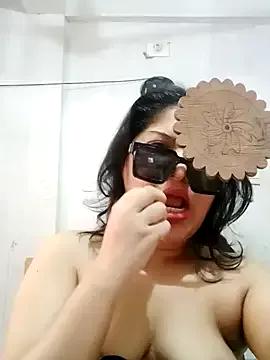 Nusrat-N from StripChat is Group