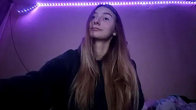 Nymera_flare from StripChat is Freechat