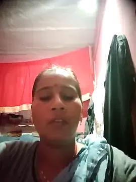 OliveGreen22 from StripChat is Freechat