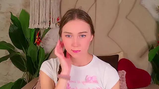 OliviaLay from StripChat is Freechat