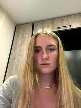 OllieBell from StripChat is Freechat