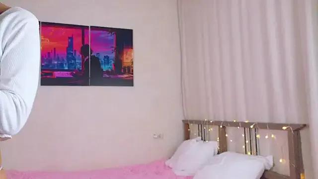 OnlyForYou_ from StripChat is Freechat