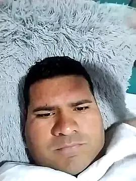 oscarshow24 from StripChat is Freechat