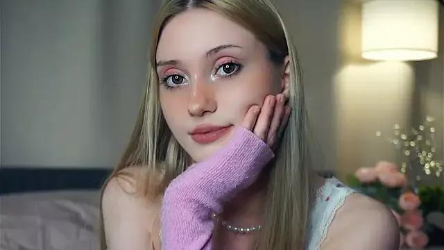 OttilieHeckIer from StripChat