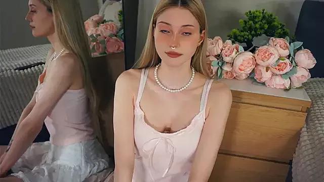 OttilieHeckIer from StripChat
