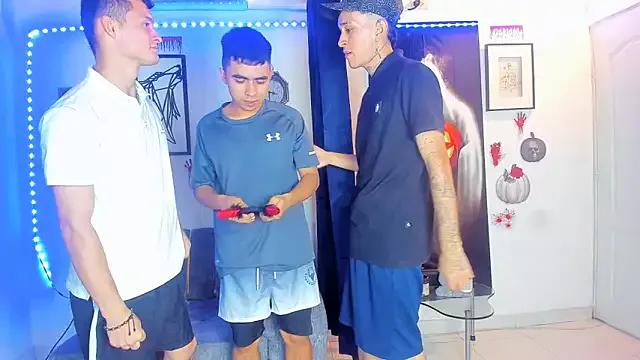 oversizedxguys from StripChat is Freechat