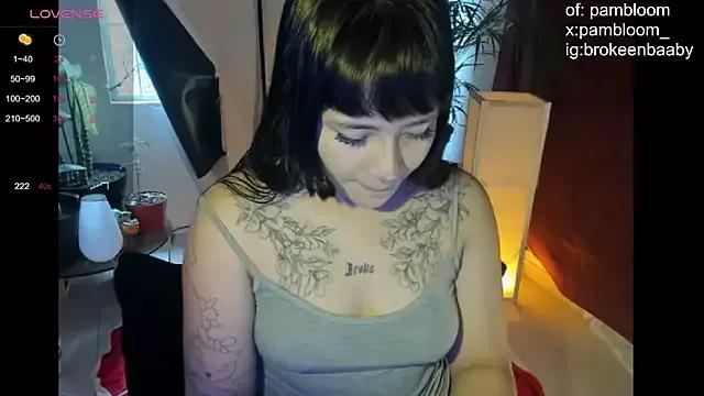 pambloom_ from StripChat is Freechat