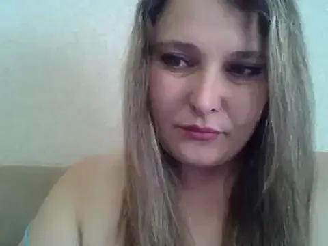 ParisMimi from StripChat is Freechat