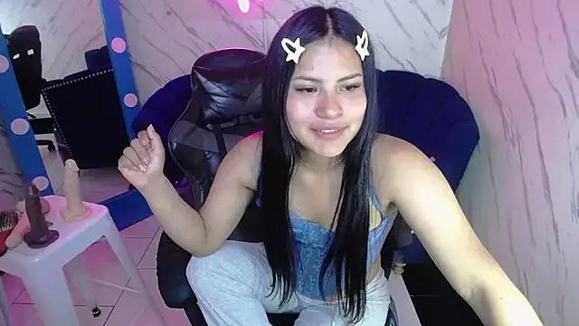 Paulette_v from StripChat is Freechat