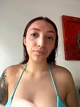 Paulina-Wells from StripChat is Freechat