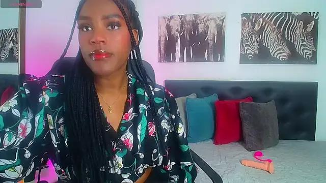 PaulinaEbony from StripChat is Freechat