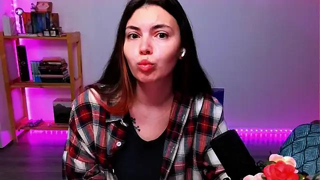 Peaachybabe__ from StripChat