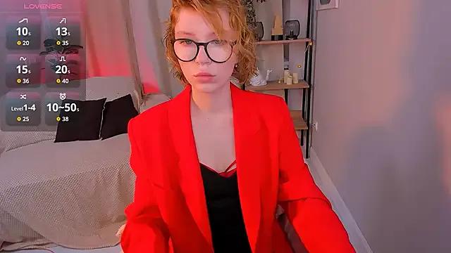 Peachy_Carrie from StripChat is Freechat