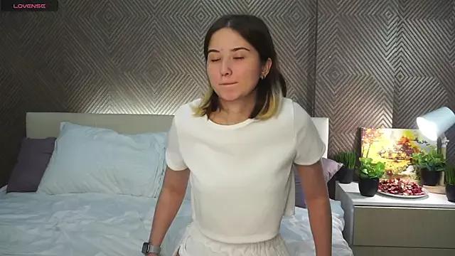 PeggyCoatsworth from StripChat