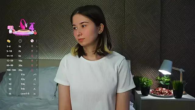 PeggyCoatsworth from StripChat